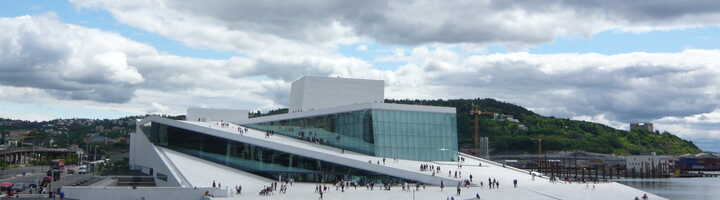 Operaen i Oslo (Foto: Wikicommons Oikema O GNU) Operaen i Oslo (Foto: Wikicommons Oikema O GNU)